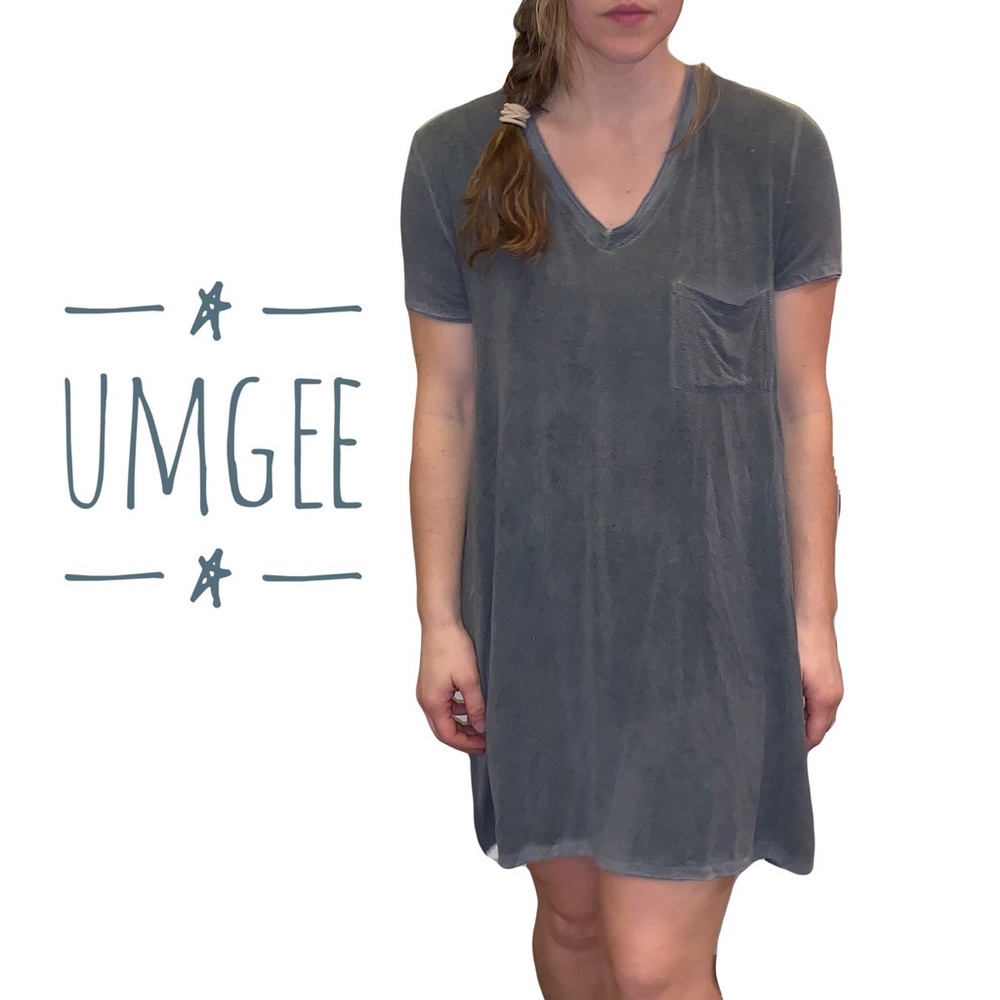 Umgee  Washed V-Neck Tee Oversized Pocket Dress S